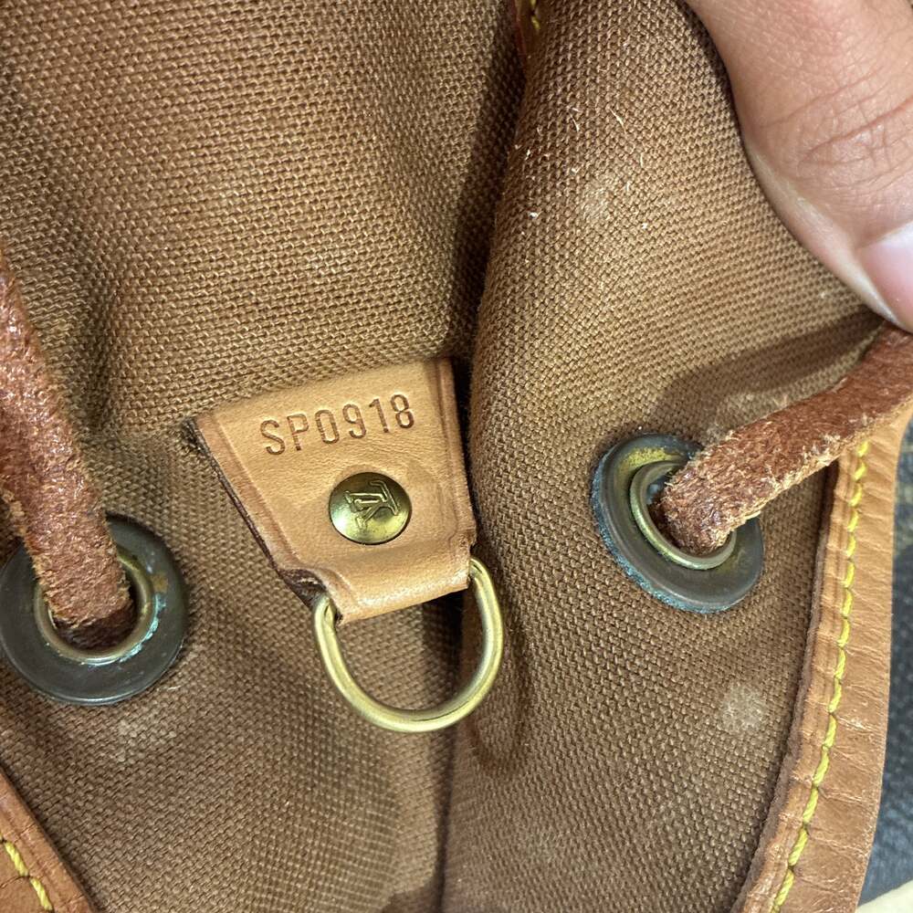 Louis Vuitton Vintage Montsouris #200756L12B - Picture 9 of 9